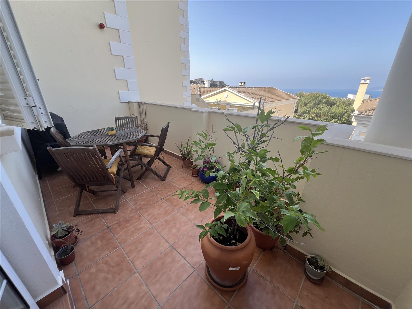 Image of Apartment - 4 Bedrooms - 2 Bathrooms for Sale in Sunset Close-Gibraltar, Image 5